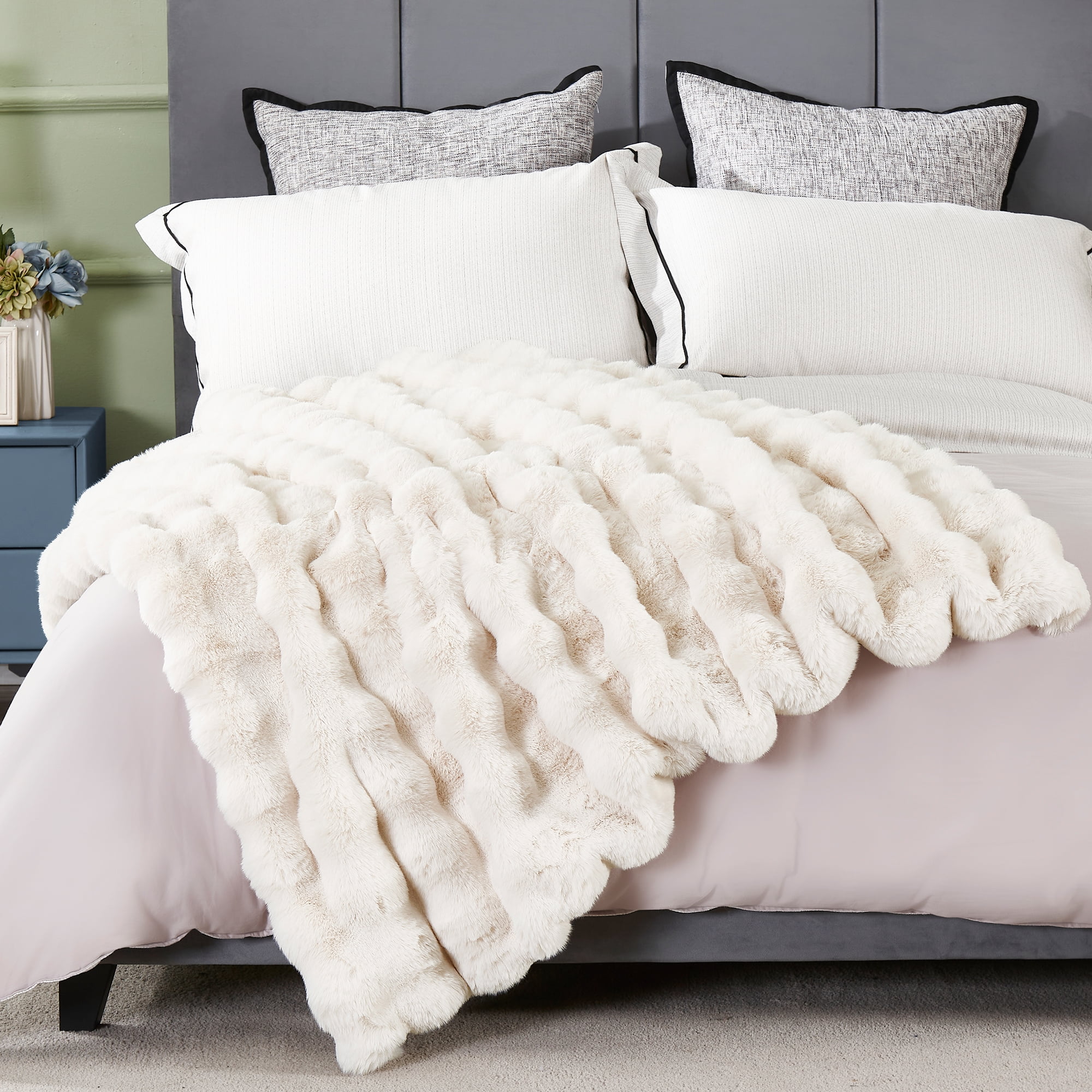 JONIYEAR Extra Large Soft Fuzzy Bubble Faux Rabbit Fur Bed Blanket Full Size 70" x 80", Decorative Big Thick Warm Fluffy Blanket for Winter, Luxury Cute Cozy Shaggy Comfy Furry Blankets, Cream White - Image 7