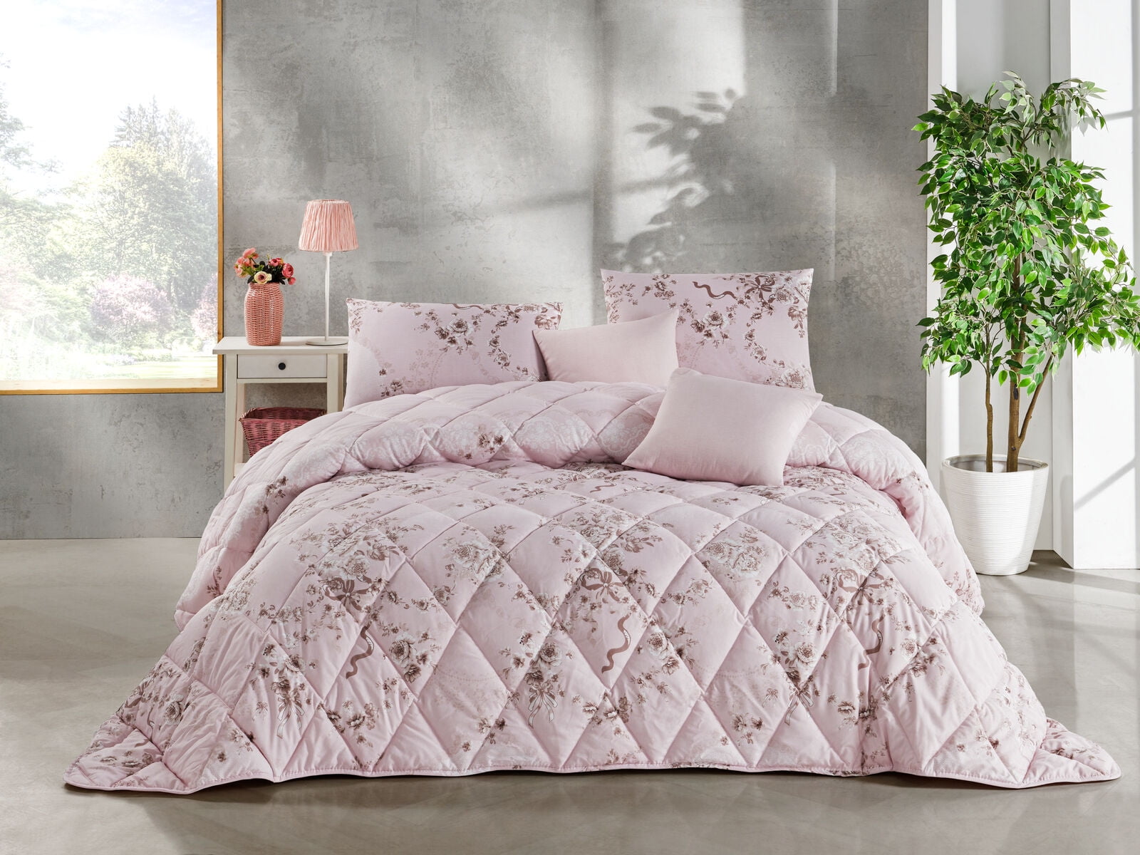 Empire Pink Roses Cotton 9 Piece Bed in a Bag Comforter Set with Sheets