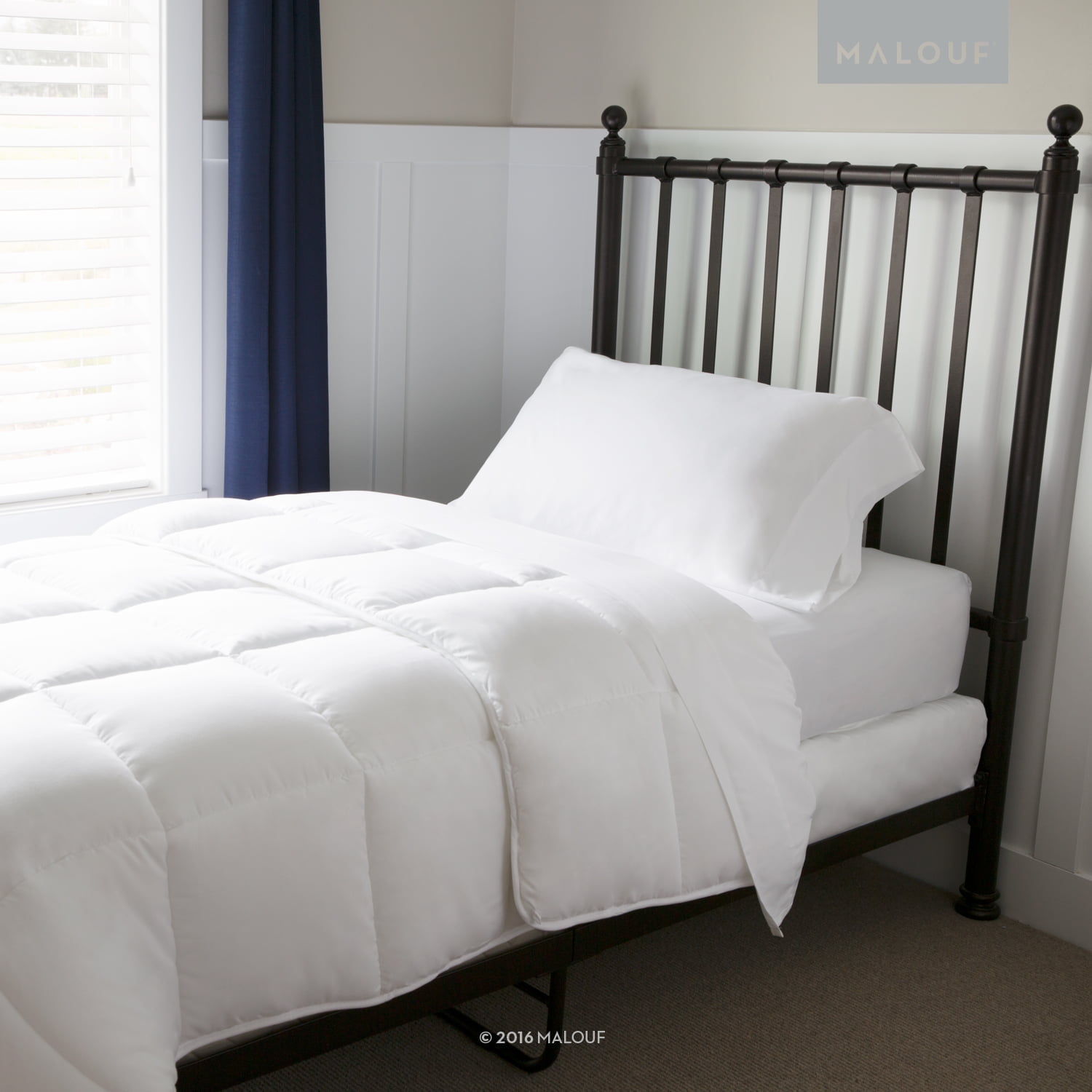 Malouf Woven Reversible Bed In a Bag Bedding Set, California King, White